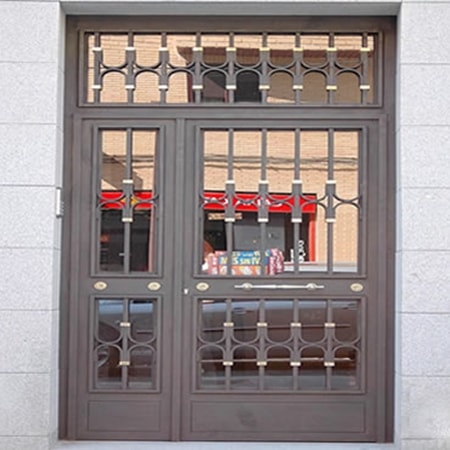 Puerta de seguridad para vivienda